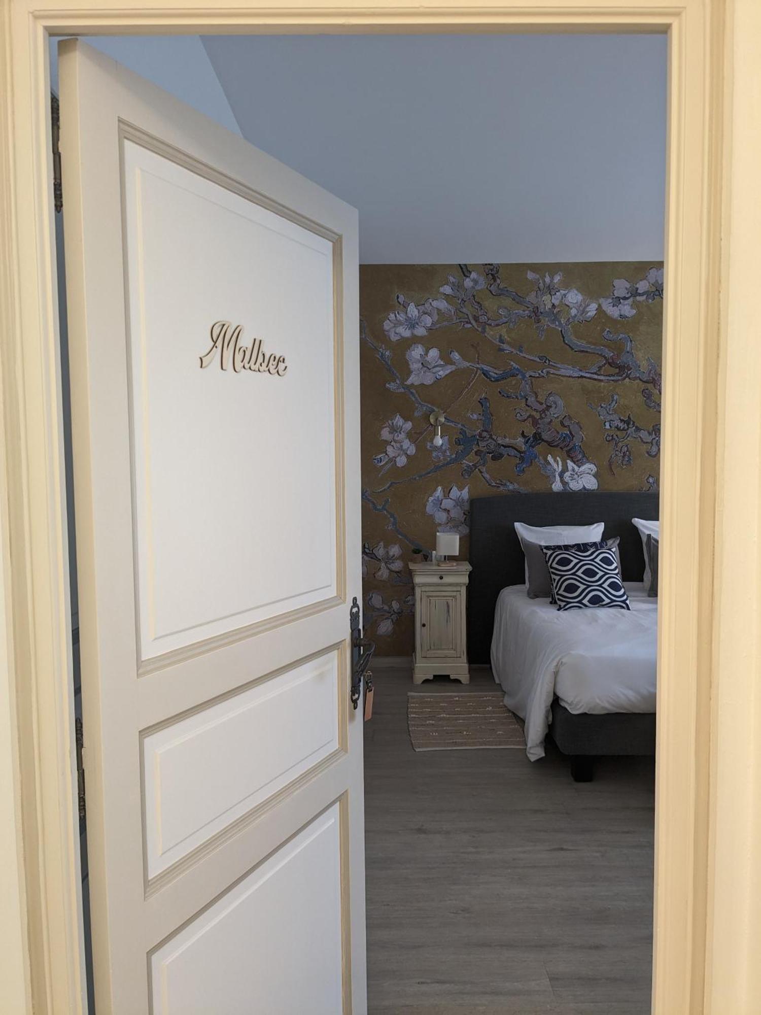 Le Domaine De La Tour Des Vents Bed & Breakfast Bergerac Exterior foto